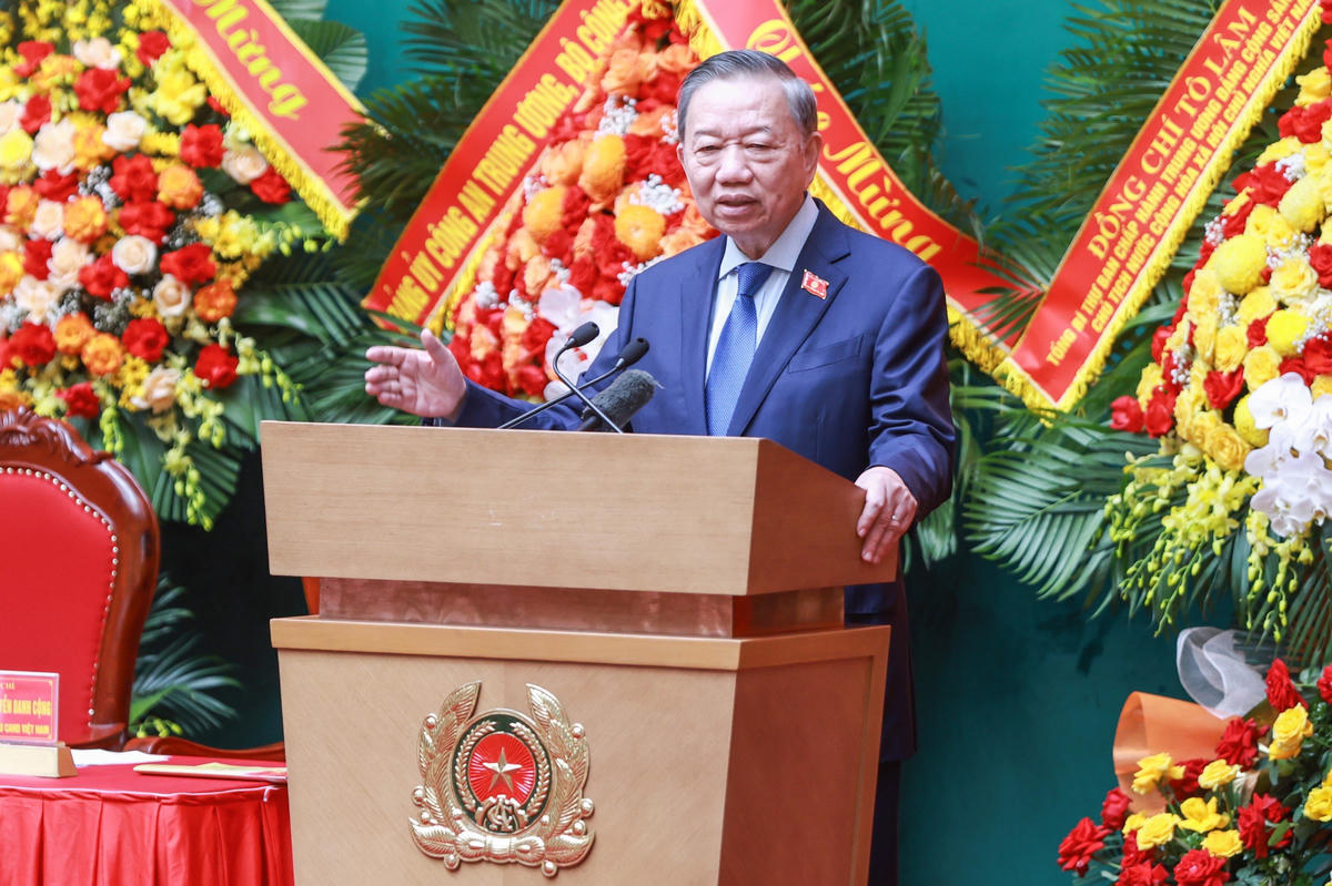 Tổng Bí thư, Chủ tịch nước Tô Lâm phát biểu tại Đại hội đại biểu toàn quốc Hội Cựu Công an nhân dân Việt Nam lần thứ II, nhiệm kỳ 2026 - 2031. Ảnh: Quang Vinh.