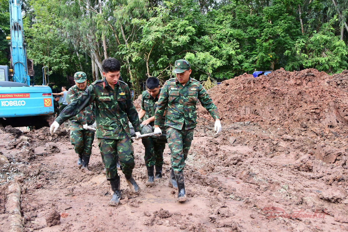 TPHCM quy tập thêm 5 bộ hài cốt tại Công viên Lê Thị Riêng