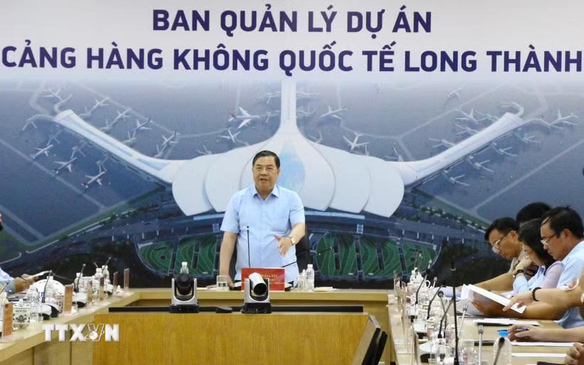 Phó Thủ tướng Thường trực Phạm Gia Túc phát biểu tại buổi làm việc. (Ảnh: Công Phong/TTXVN).