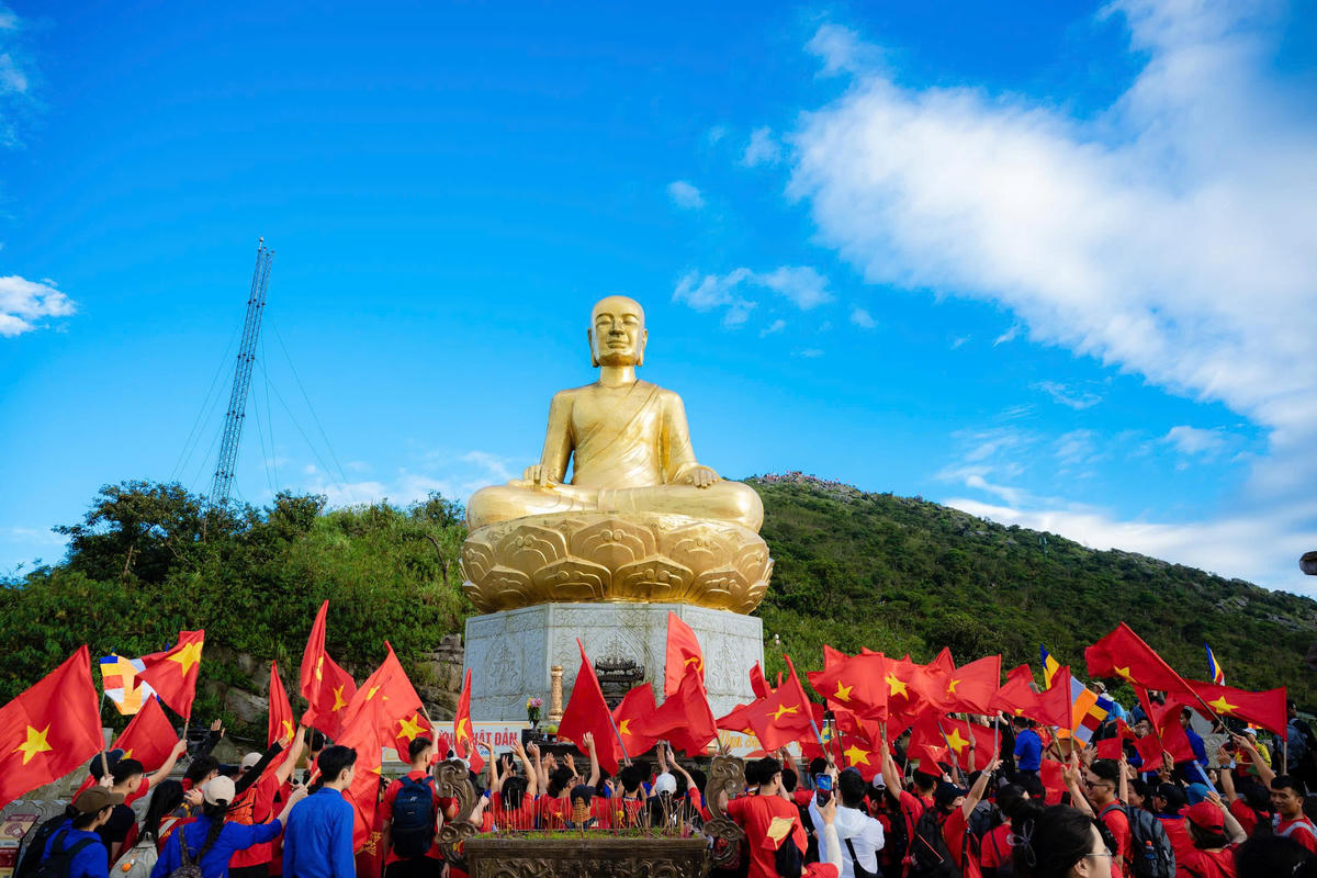 Phát huy giá trị di sản, xây dựng Yên Tử thành điểm đến bốn mùa