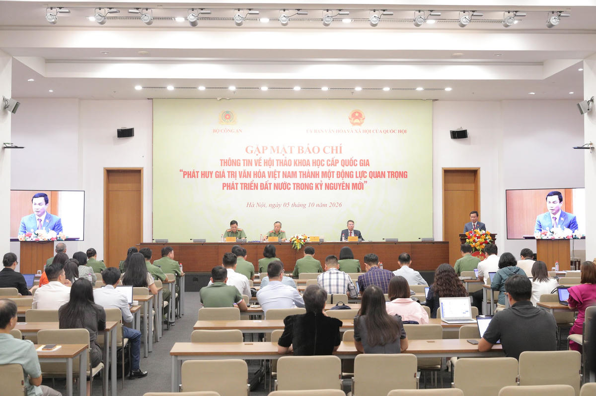 Phát huy giá trị văn hóa Việt Nam: Nuôi dưỡng con người, gắn kết xã hội tạo ra nguồn lực mới cho phát triển