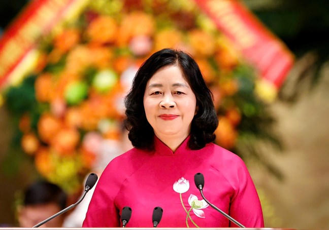  Bà Bùi Thị Minh Hoài, Ủy viên Bộ Chính trị, Bí thư Trung ương Đảng, Chủ tịch Ủy ban Trung ương MTTQ Việt Nam. 