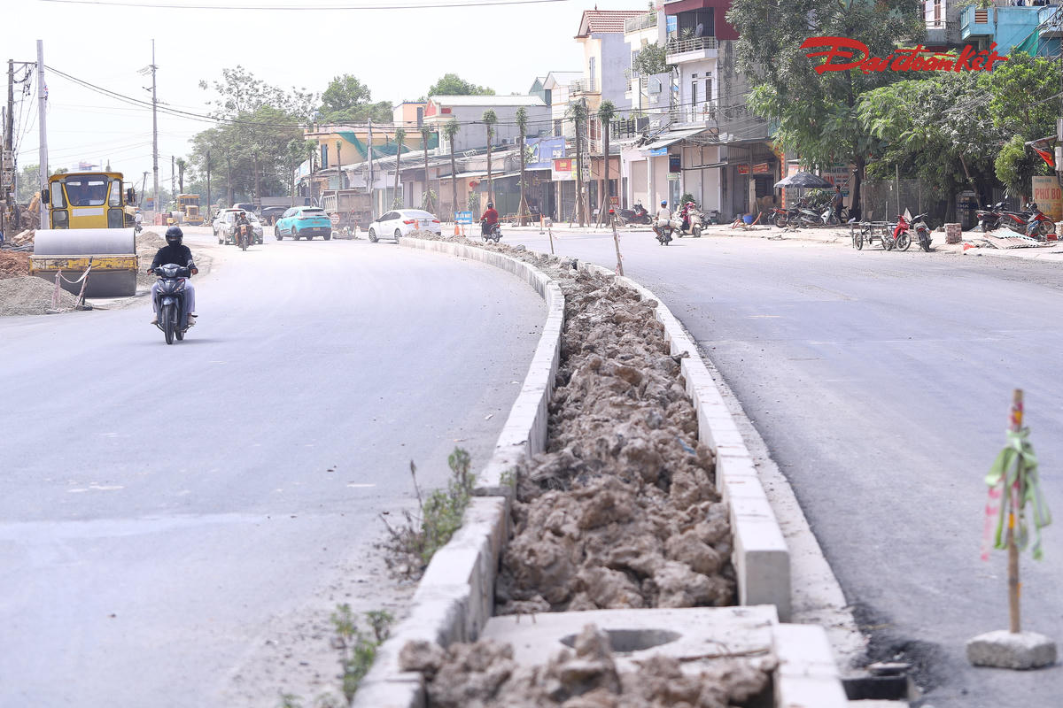 Ông Dư Mạnh Hà, đại diện Ban Quản lý dự án đầu tư hạ tầng xã Thanh Oai cho biết, đến nay dự án đã đạt khoảng 95% khối lượng.