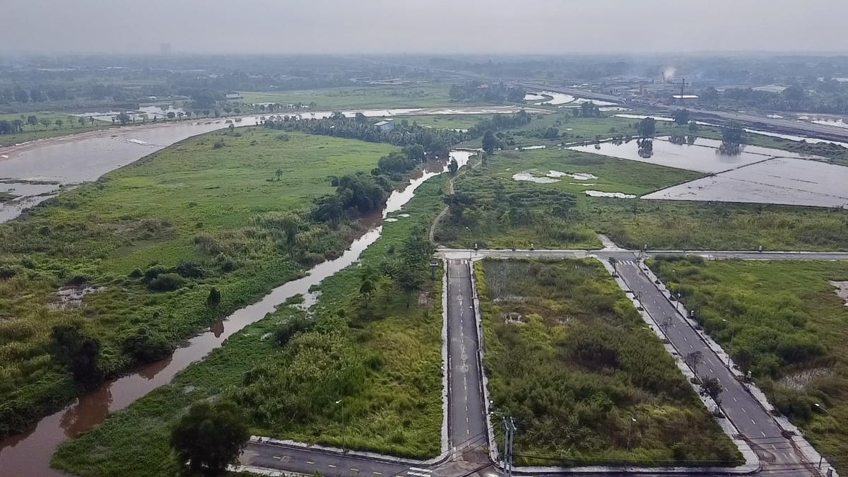 Tại địa bàn tỉnh Tây Ninh, tới đầu tháng 10/2026, việc giải phóng mặt bằng đã cơ bản hoàn thành với tỷ lệ là 99,5%. Hiện còn 11 trường hợp (trong tổng số 2.274 trường hợp) chưa bàn giao mặt bằng. Ảnh: Đ.Xá.