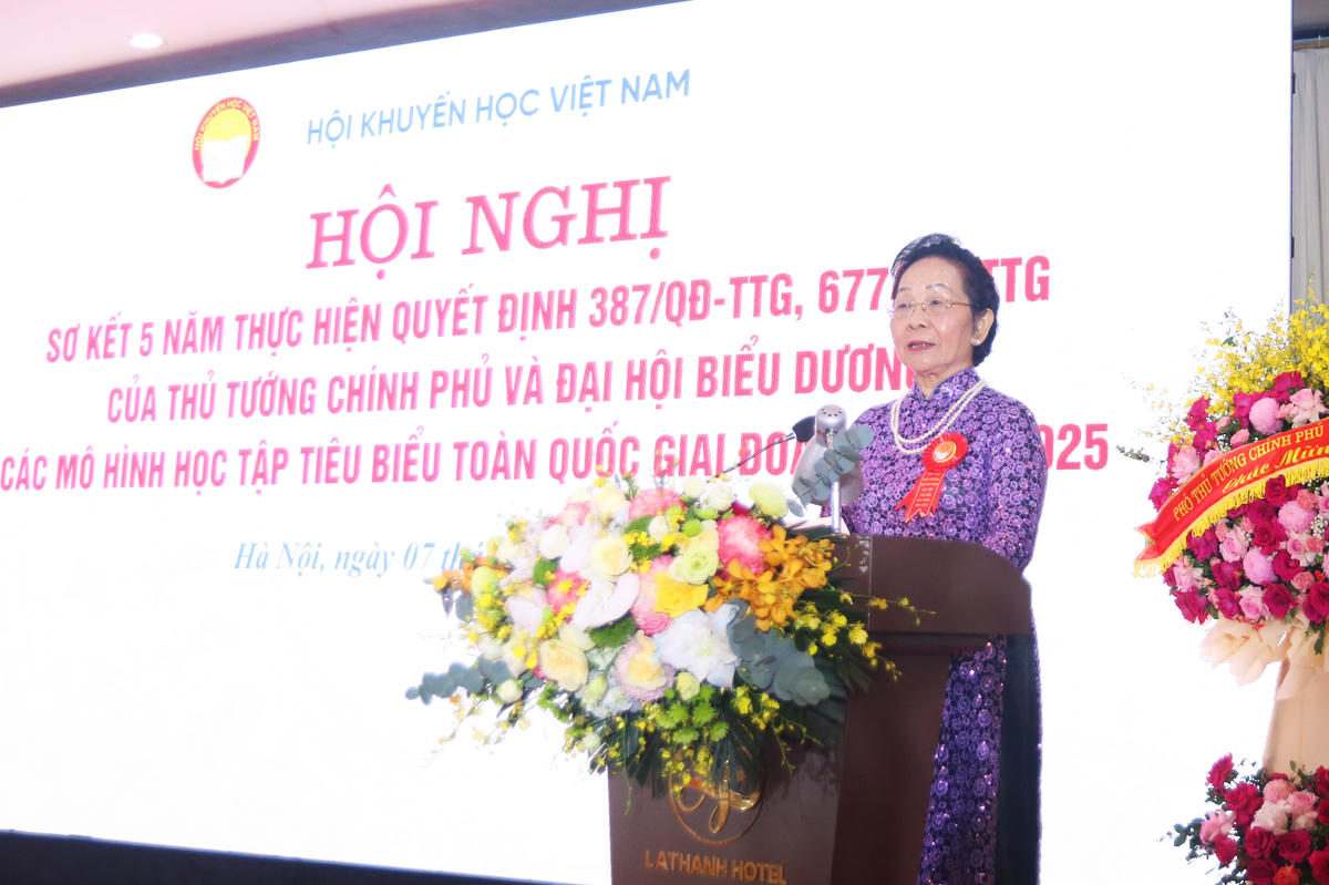 Chủ tịch Hội Khuyến học Việt Nam Nguyễn Thị Doan phát biểu tại chương trình.