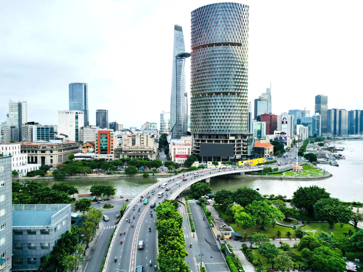 TPHCM muốn đầu tư mạnh có hạ tầng đô thị. Ảnh: M.H