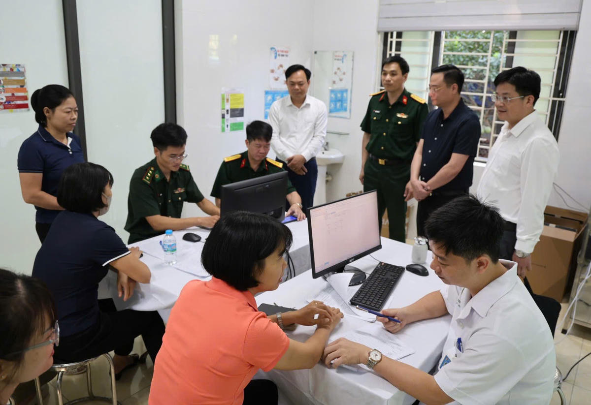 Người dân phấn khởi được tiếp cận các dịch vụ y tế thuận tiện ngay tại cơ sở, góp phần phát hiện sớm các yếu tố nguy cơ và bất thường về sức khỏe.
