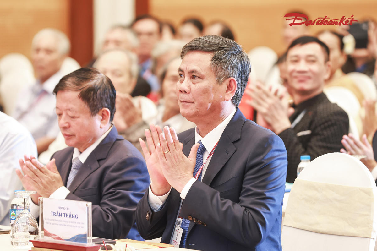 Phó Chủ tịch Ủy ban Trung ương MTTQ Việt Nam Trần Thắng dự Đại hội Đại biểu toàn quốc Hội Nghệ sĩ Múa Việt Nam lần thứ VIII, nhiệm kỳ 2026-2031. Ảnh: Quang Vinh.