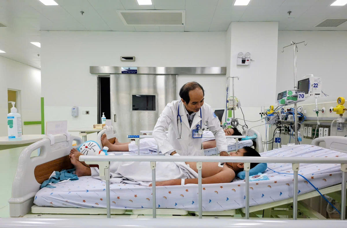 Sốt xuất huyết vào mùa