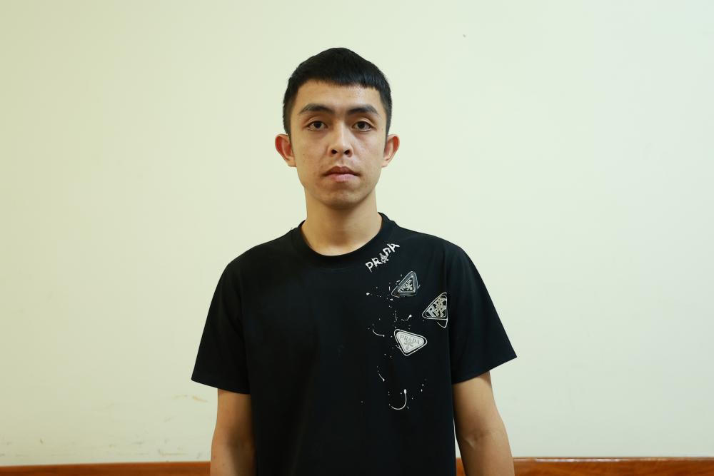 Đối tượng Lê Văn Thái tại cơ quan điều tra. Ảnh: CAHT.