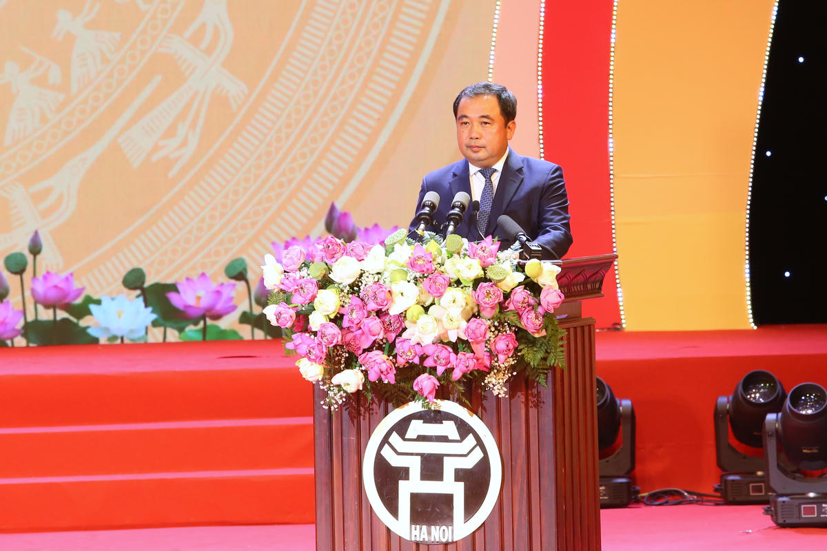 Bí thư Thành ủy Hà Nội Trần Đức Thắng phát biểu tại hội nghị.