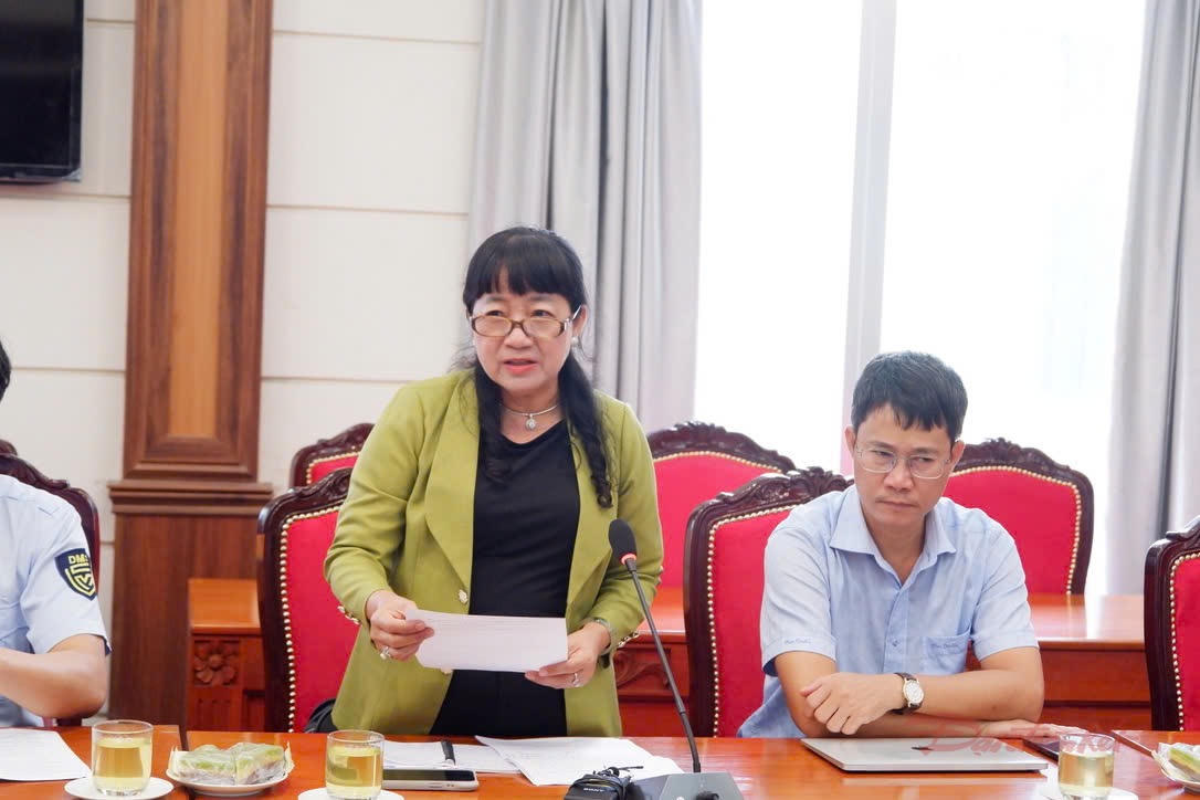 Luật gia Phạm Thanh Tuyền, Phó Chánh Văn phòng Hội Luật gia TPHCM phát biểu. Ảnh: H.Lê