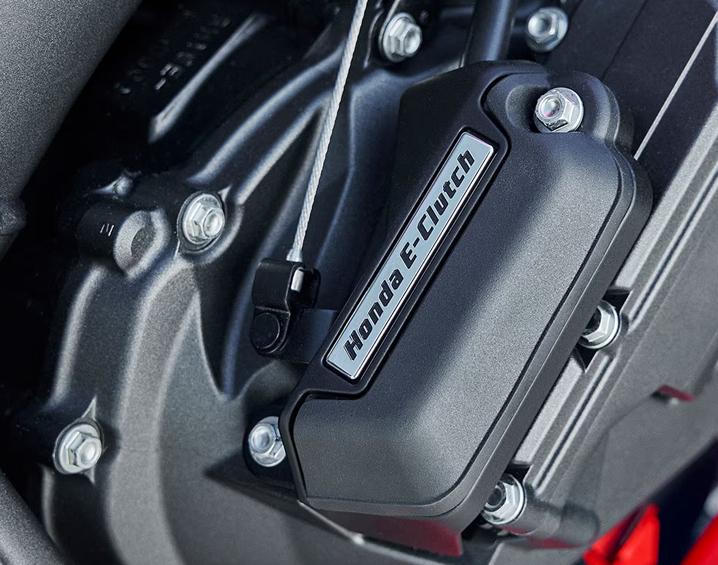 Honda Việt Nam ra mắt mô tô phân khối lớn trang bị côn điện tử
