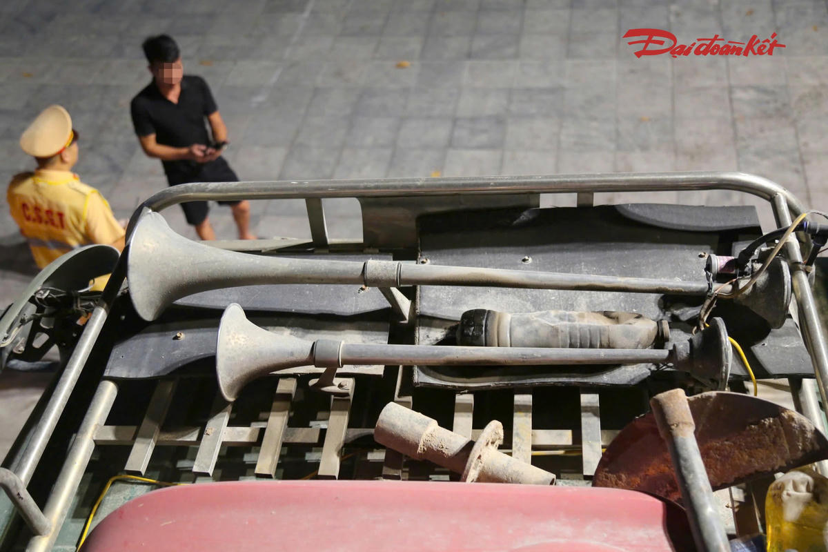 Với hành vi sử dụng còi không đúng quy định trong trường hợp nêu trên, tài xế có thể bị xử phạt 900.000 đồng.