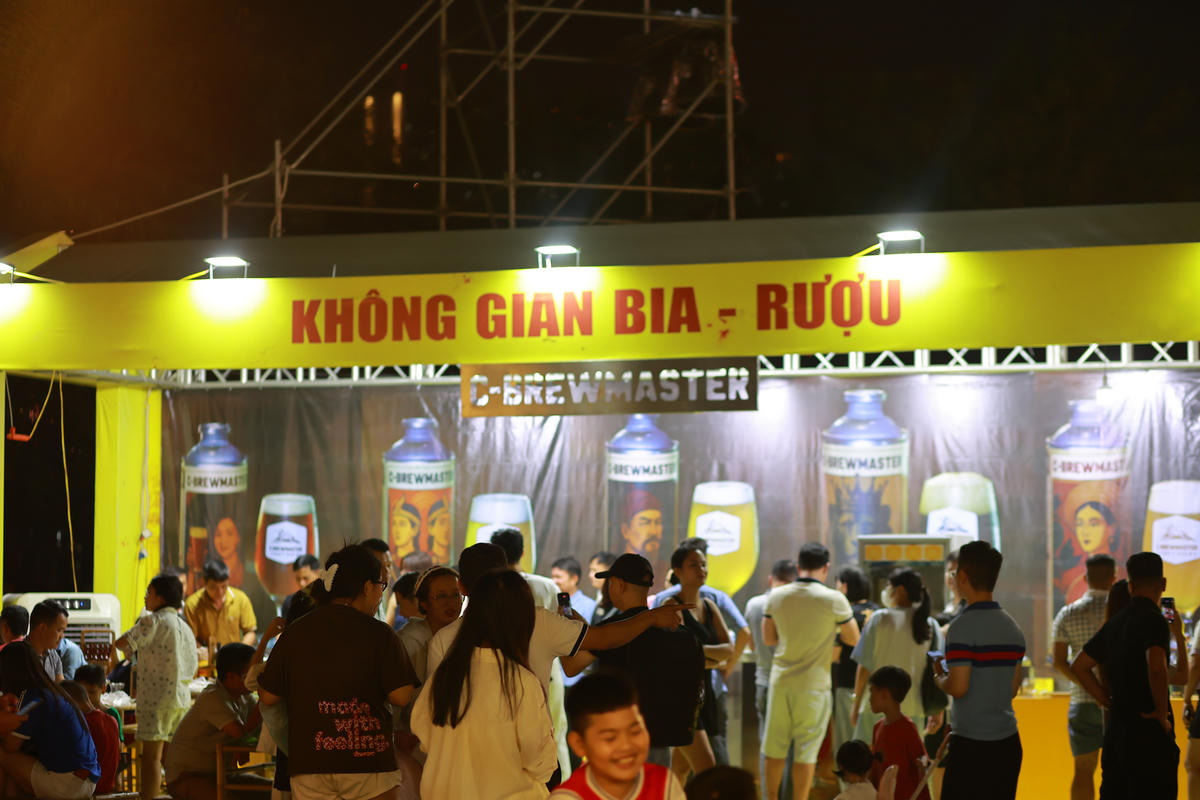 Lễ hội gồm bốn không gian chuyên đề: Bia - Rượu, Trà, Cà phê, Nước trái cây và đồ uống sáng tạo. Người dân và du khách có cơ hội khám phá các sản phẩm truyền thống, đồ uống đặc trưng của Hà Nội và nhiều vùng miền, đồng thời trải nghiệm trình diễn pha chế, workshop và các chương trình nghệ thuật.