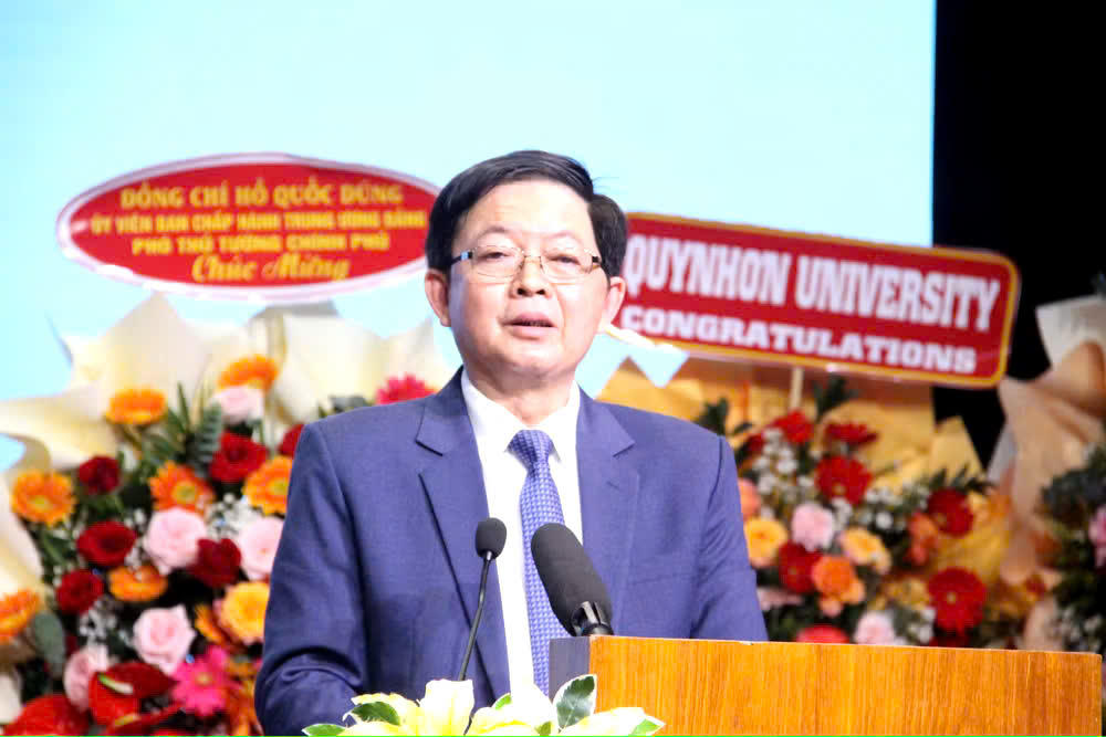 Phó Thủ tướng Hồ Quốc Dũng phát biểu tại Đối thoại Quy Nhơn. Ảnh: TL.