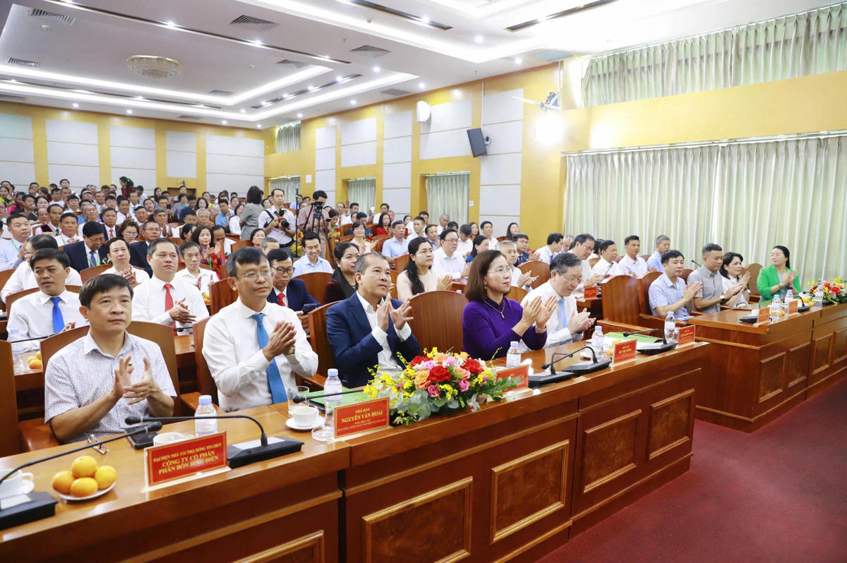 Quang cảnh buổi gặp mặt. Ảnh: Anh Thơ