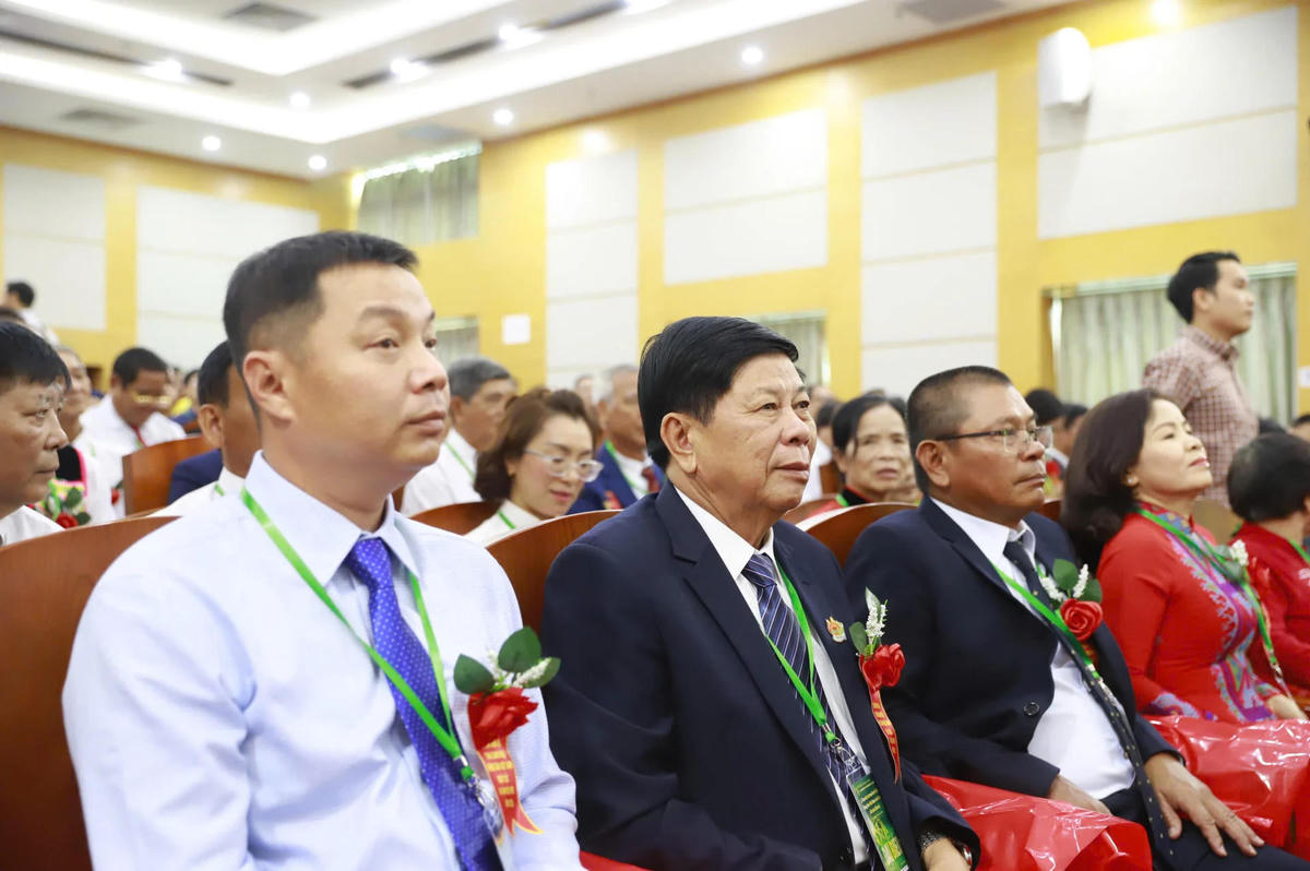 Các đại biểu nông dân tiêu biểu được tuyên dương tham dự buổi gặp mặt. Ảnh: Anh Thơ