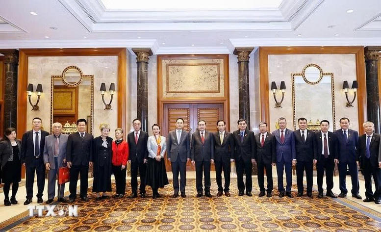 Chủ tịch Quốc hội Trần Thanh Mẫn tiếp các nhân sĩ hữu nghị Trung Quốc- Ảnh 1.