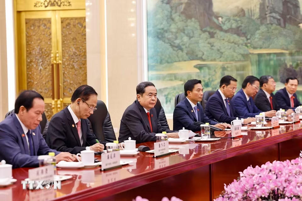 Chủ tịch Quốc hội Trần Thanh Mẫn phát biểu tại cuộc hội kiến Thủ tướng Trung Quốc Lý Cường. (Ảnh: Doãn Tấn/TTXVN)