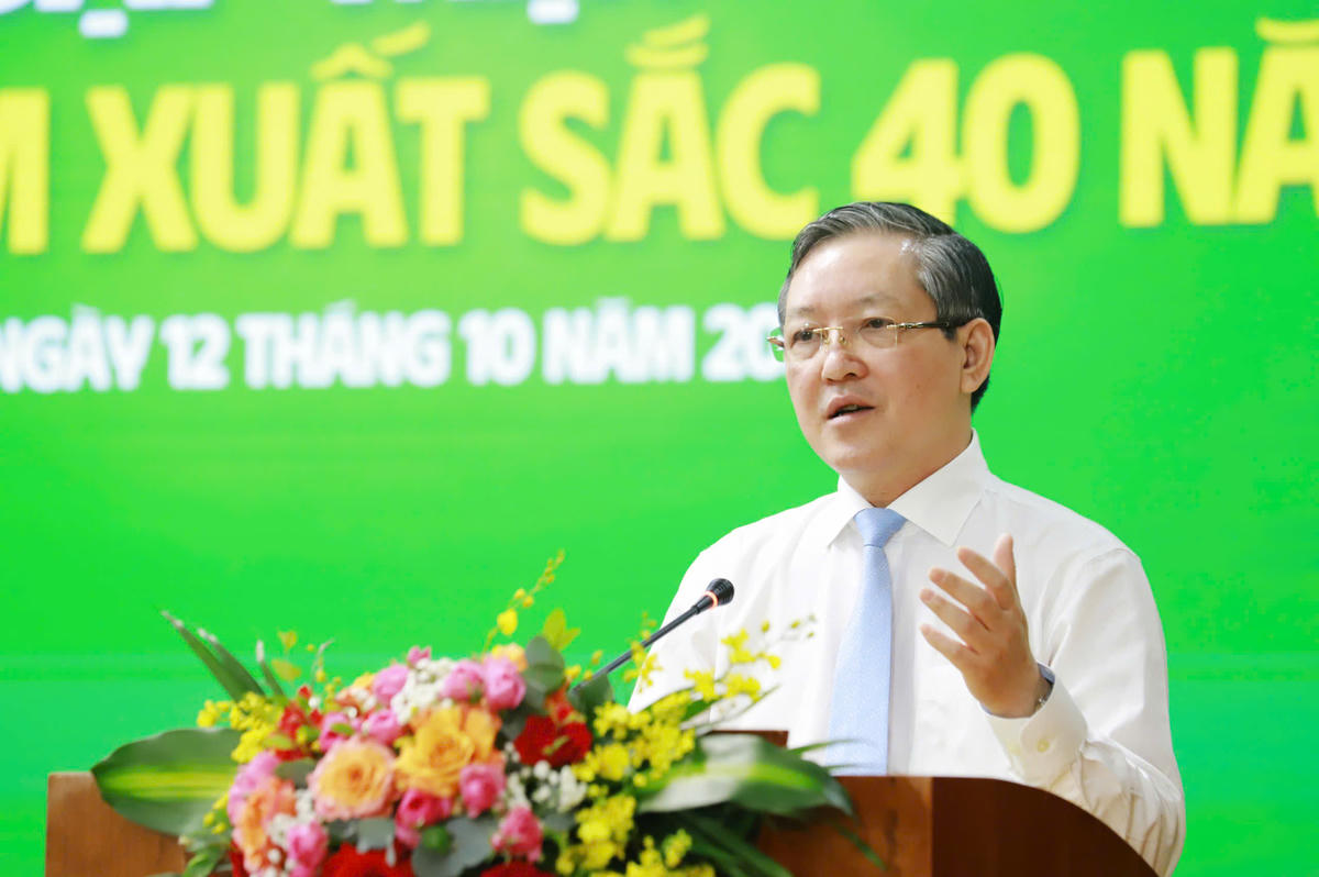 Ông Lương Quốc Đoàn - Ủy viên Trung ương Đảng, Chủ tịch Trung ương Hội Nông dân Việt Nam phát biểu tại buổi gặp. Ảnh: Anh Thơ