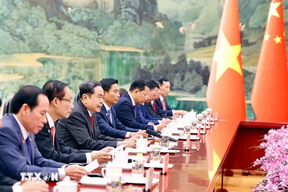 Chủ tịch Quốc hội Trần Thanh Mẫn phát biểu tại cuộc hội kiến Thủ tướng Trung Quốc Lý Cường. (Ảnh: Doãn Tấn/TTXVN)