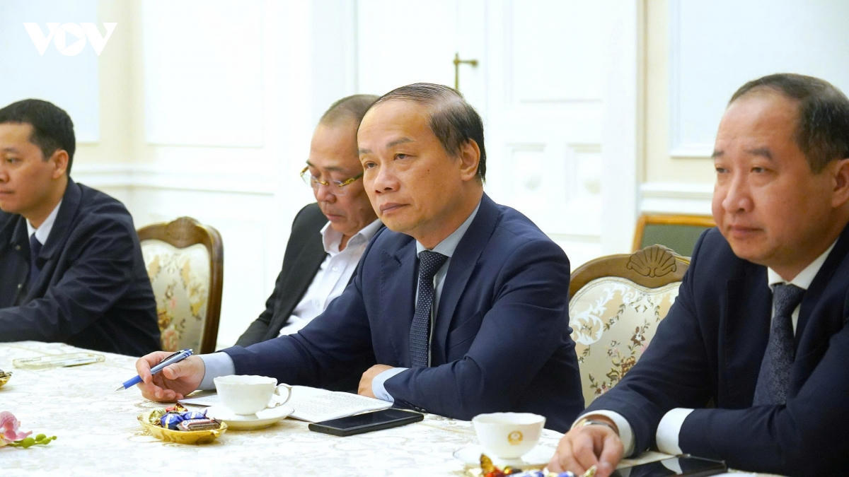 Phó Bí thư Đảng ủy MTTQ, các đoàn thể Trung ương Phạm Tất Thắng phát biểu tại buổi làm việc. Ảnh: Minh Phượng/VOV-Moscow.