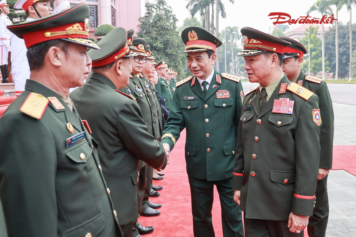 Đại tướng Phan Văn Giang chủ trì lễ đón Phó thủ tướng, Bộ trưởng Bộ Quốc phòng Lào