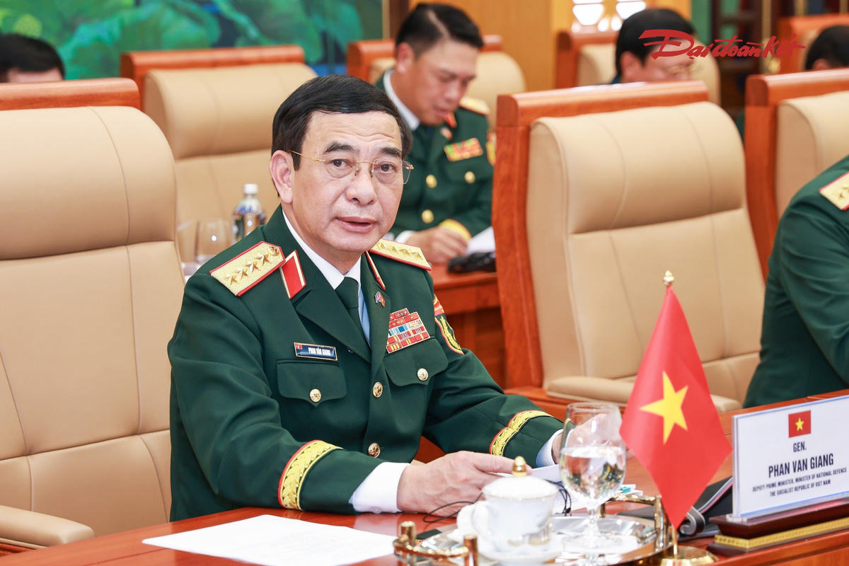 Đại tướng Phan Văn Giang phát biểu tại hội đàm. Ảnh: Quang Vinh