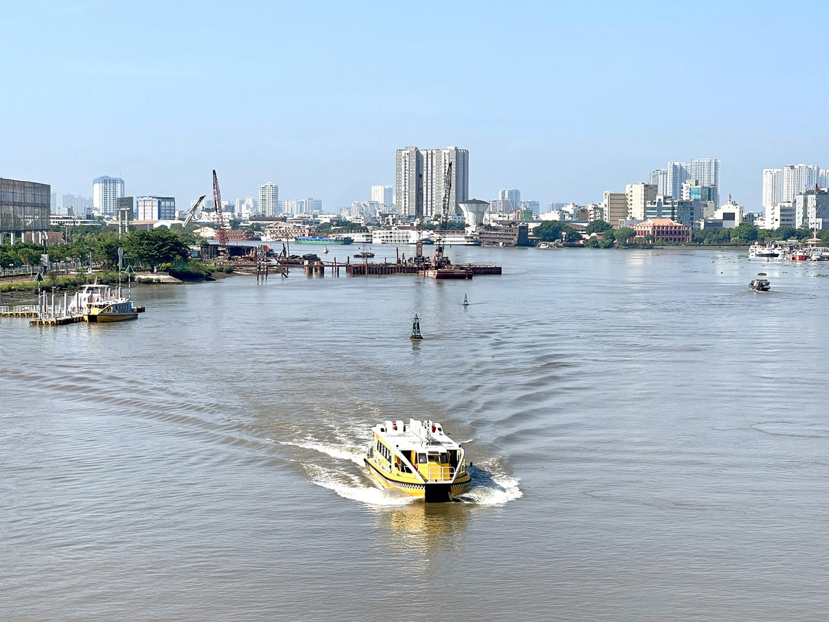 Khu vực sông Sài Gòn ở phường An Khánh sẽ bị cấm luồng tạm thời ít ngày tới. Ảnh: Đ.Xá.