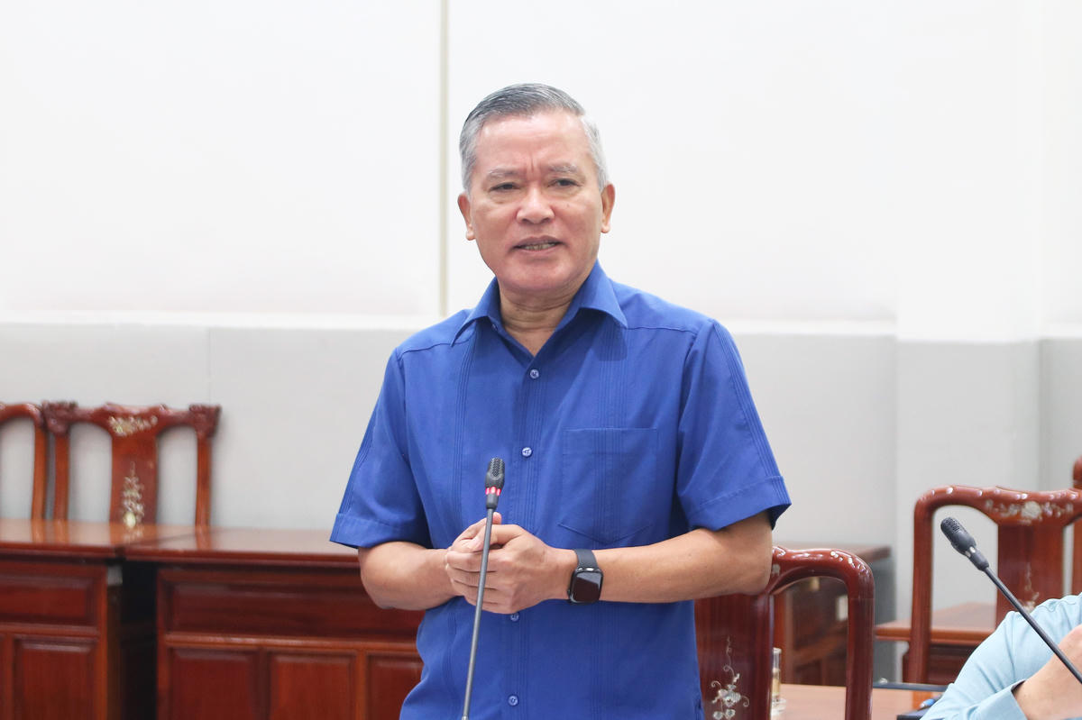 TS Nguyễn Văn Pha - Ủy viên Đoàn Chủ tịch, nguyên Phó Chủ tịch Ủy ban Trung ương MTTQ Việt Nam phát biểu tại Hội thảo.