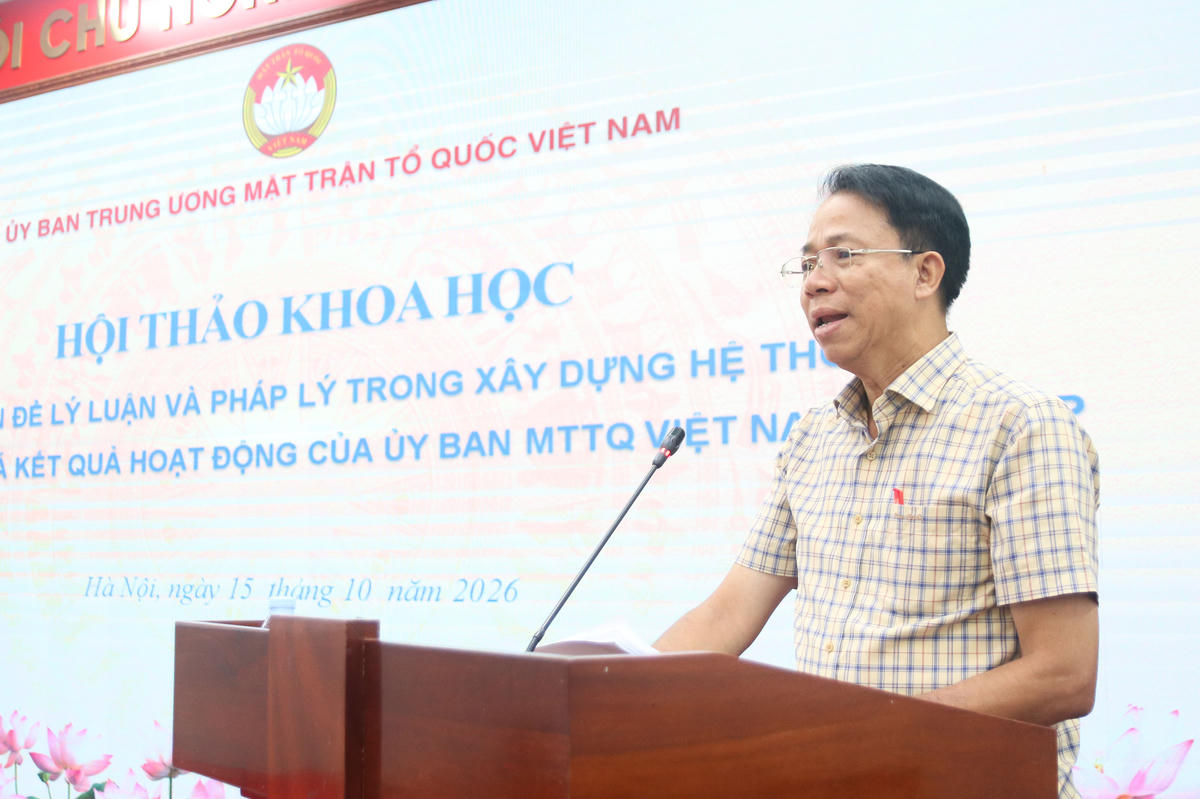TS Lê Mậu Nhiệm phát biểu tại Hội thảo.