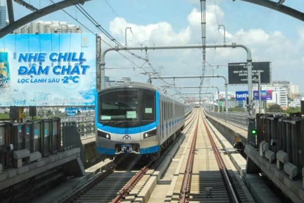 TPHCM hướng đến việc đưa metro trở thành trục chính của giao thông công cộng. Ảnh: C.N