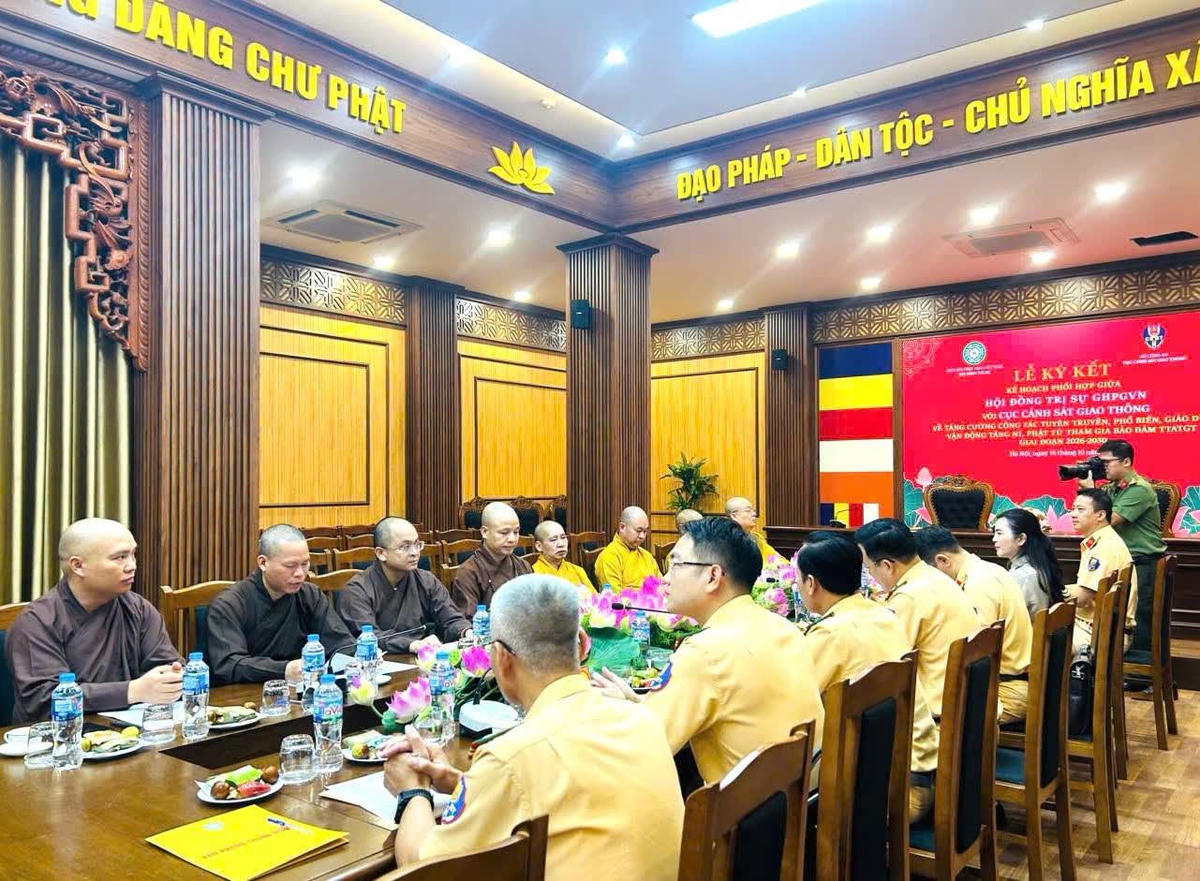 Quang cảnh buổi ký kết. Ảnh: PV