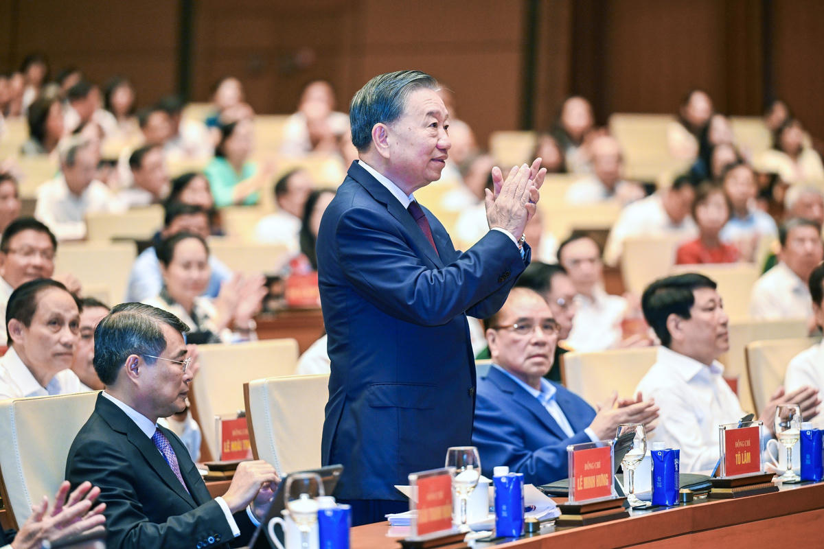 Tổng Bí thư, Chủ tịch nước Tô Lâm dự và phát biểu chỉ đạo hội nghị (Ảnh: Quang Vinh)