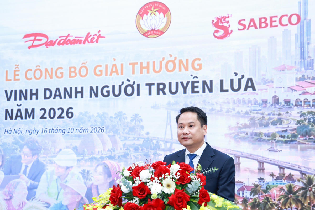 Ông Trương Thành Trung, Ủy viên Ủy ban Trung ương Mặt trận Tổ quóc Việt Nam, Bí thư Đảng ủy, Tổng Biên tập Báo Đại đoàn kết, Trưởng Ban Tổ chức chương trình phát biểu. Ảnh: Quang Vinh.