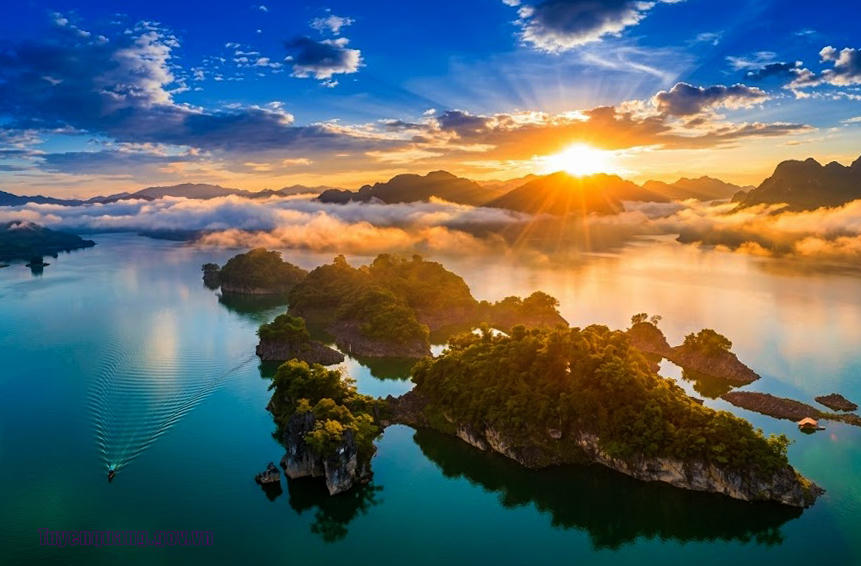 Vẻ đẹp Hồ sinh thái Na Hang - Lâm Bình. Ảnh: tuyenquang.gov.vn.