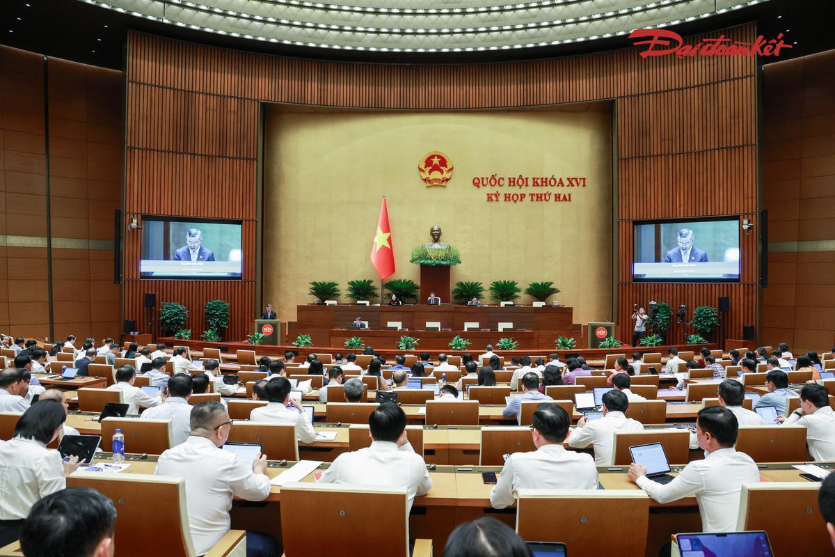 Quang cảnh phiên họp chiều 17/10. Ảnh: Quang Vinh