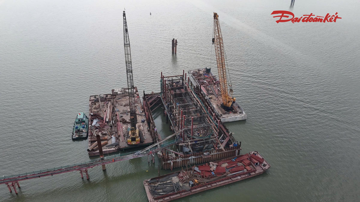 Sau một năm thi công, giá trị khối lượng lũy kế của dự án đạt khoảng 864,7 tỷ đồng, tương đương 16,2% giá trị hợp đồng. Nhiều hạng mục quan trọng đã được triển khai, tạo tiền đề cho các bước thi công tiếp theo.
