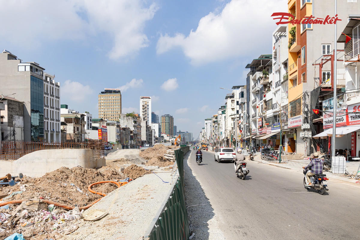 Vành đai 1 Hoàng Cầu - Voi Phục dần hoàn thiện, hai cầu vượt chạy đua về đích cuối năm