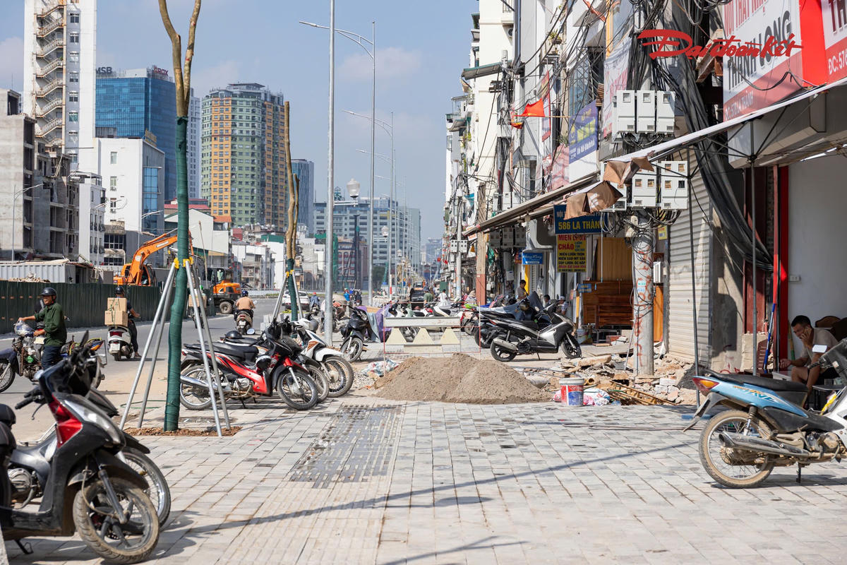 Vành đai 1 Hoàng Cầu - Voi Phục dần hoàn thiện, hai cầu vượt chạy đua về đích cuối năm
