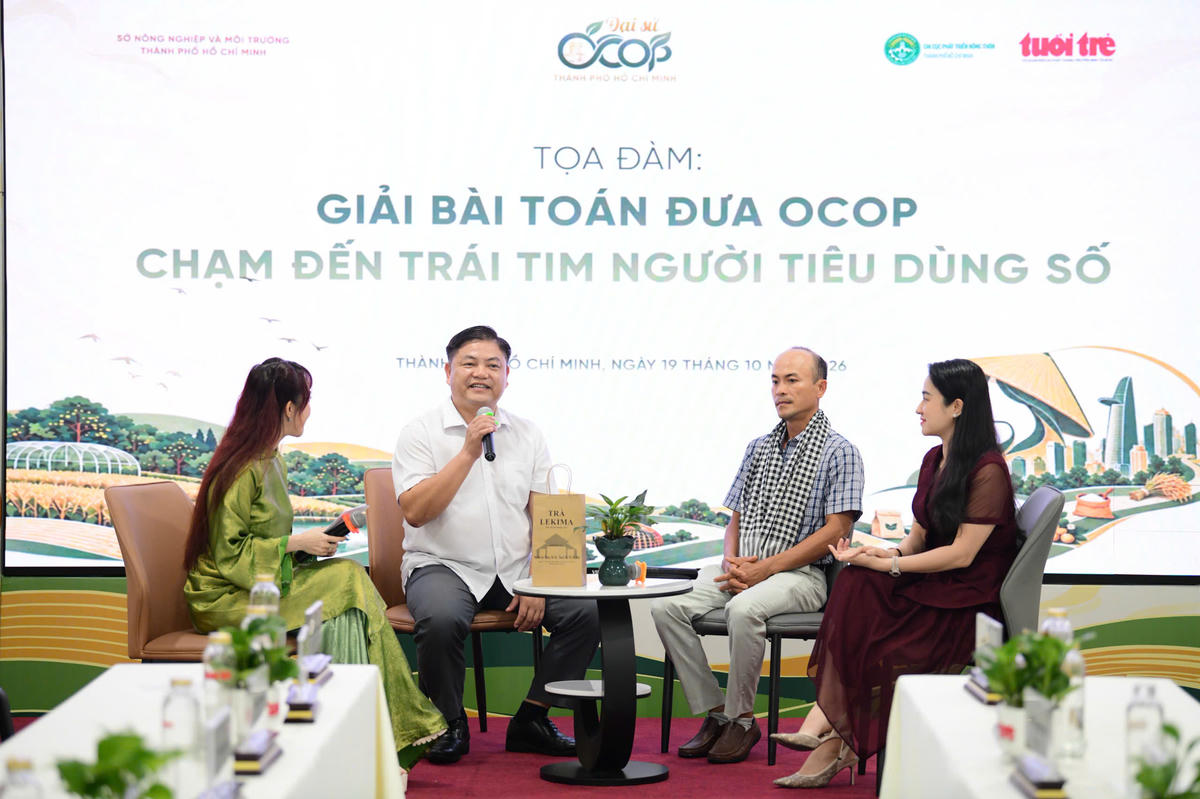 Các khách mời phiên tọa đàm Giải bài toán đưa OCOP Chạm đến trái tim người tiêu dùng số. Ảnh: Q.Đ