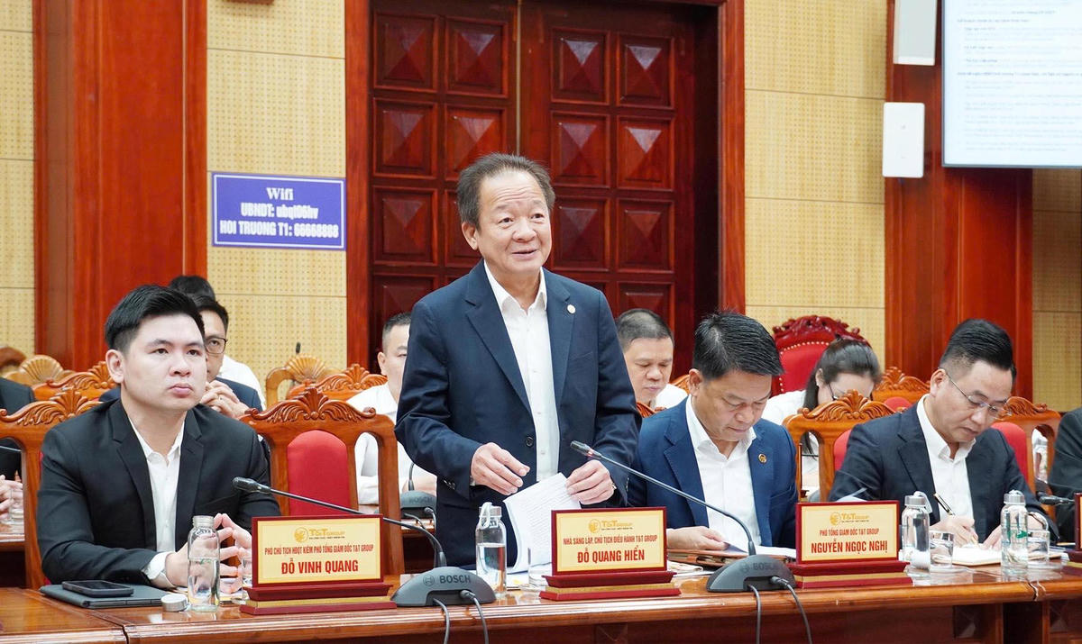 Ông Đỗ Quang Hiển, Chủ tịch điều hành Công ty Cổ phần Tập đoàn T&T phát biểu tại buổi làm việc. Ảnh: Hồng Mến