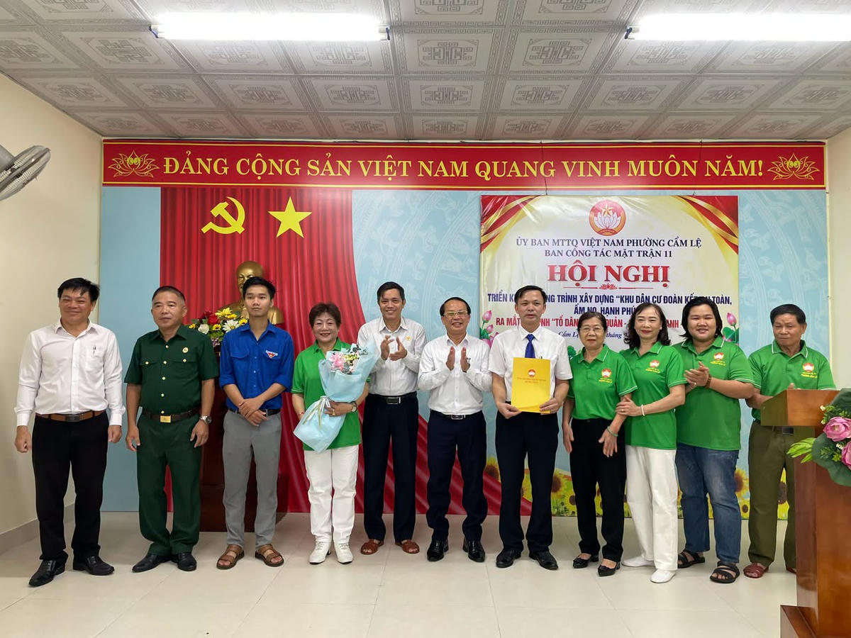 Nhân rộng mô hình “Khu dân cư đoàn kết, an toàn, ấm no, hạnh phúc”. Ảnh: Lê Đô.