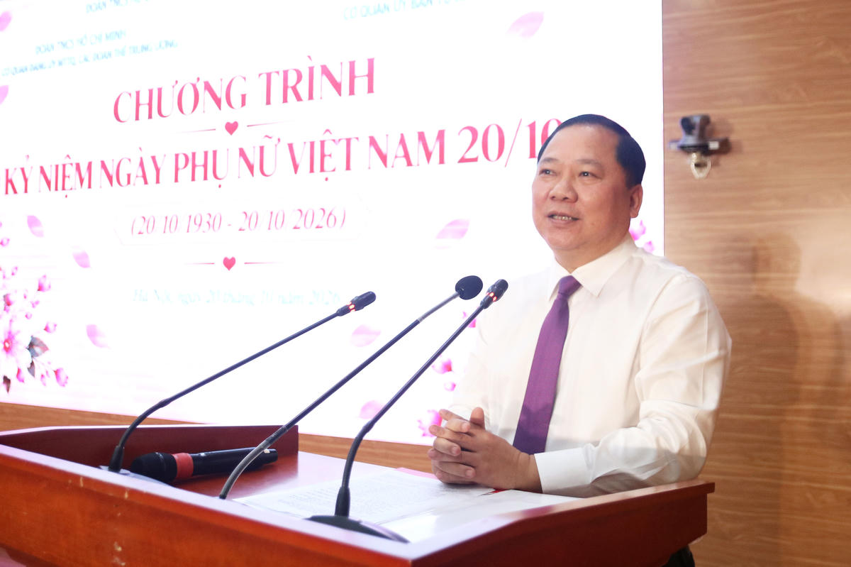 Phó Bí thư Thường trực Đảng ủy Dân vận, Mặt trận và các đoàn thể Trung ương, Phó Chủ tịch Ủy ban Trung ương MTTQ Việt Nam Nguyễn Phi Long phát biểu tại chương trình.