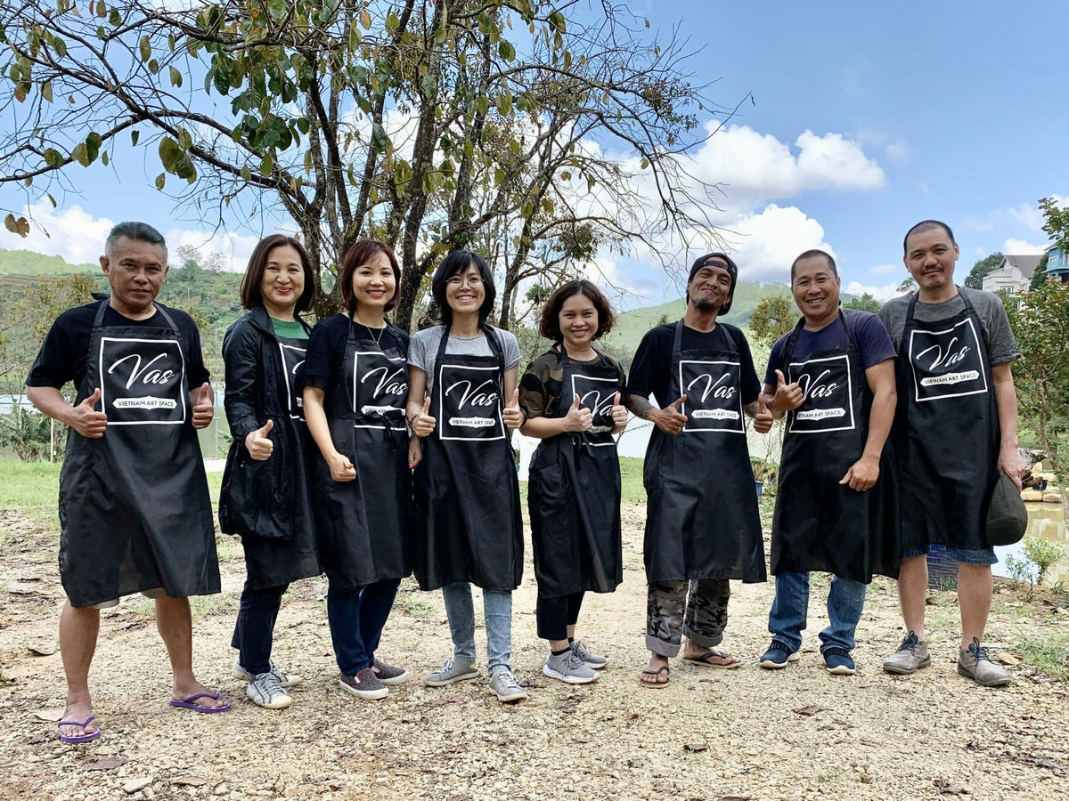 Các họa sĩ VAS  tại Dalat Mini Workshop. Ảnh: BQT