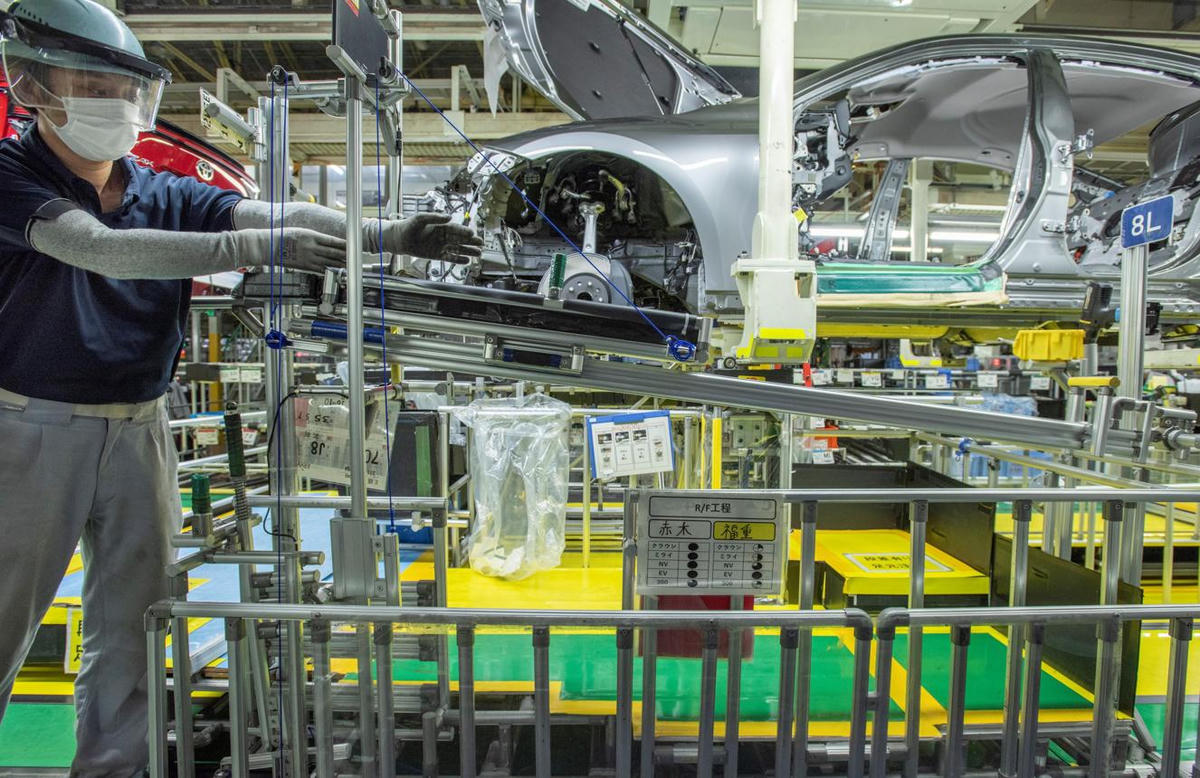Toyota, đại diện cho ngành công nghiệp ô tô Nhật Bản, đang chịu sức ép cạnh tranh ngày càng lớn. Ảnh: Toyota
