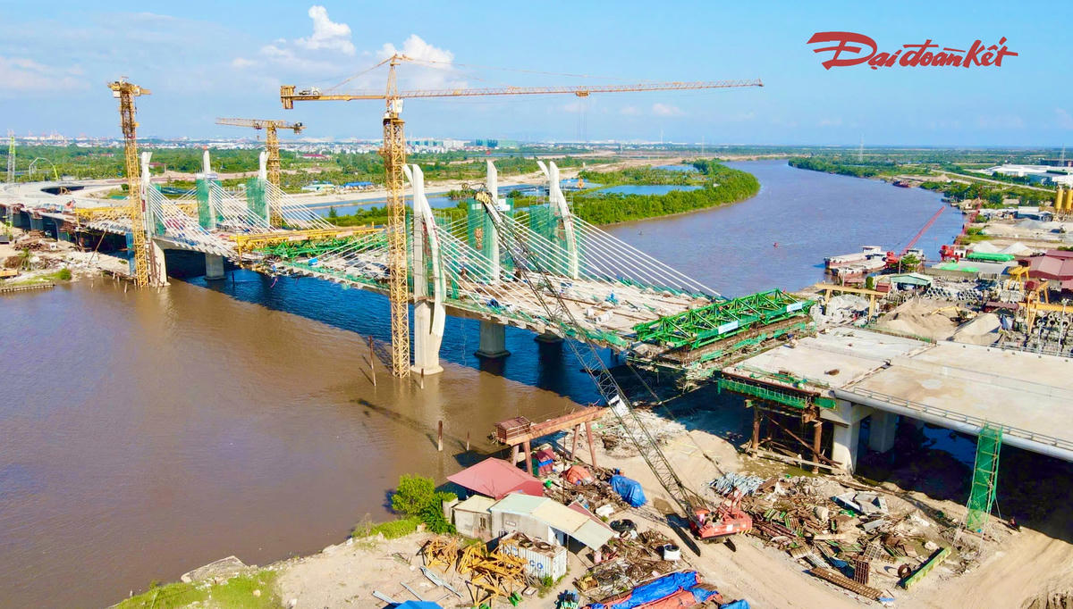 Dự kiến, cầu Hải Thành sẽ thông xe trước ngày 31/1/2027. Tuyến đường vành đai 2 là dự án trọng điểm của TP Hải Phòng, sau khi hoàn thành, tuyến đường sẽ giúp hoàn thiện kết cấu hạ tầng khung đô thị thành phố và các khu vực Dương Kinh, Hải An, Kiến An đồng thời, rút ngắn hành trình, giảm thời gian xe chạy từ cảng biển về Quốc lộ 5, Quốc lộ 10.