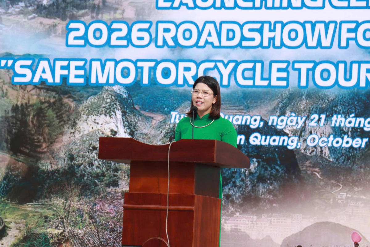Bà Nguyễn Thị Hoài, Phó Giám đốc Sở Văn hóa, Thể thao và Du lịch tỉnh Tuyên Quang phát biểu tại chương trình. 