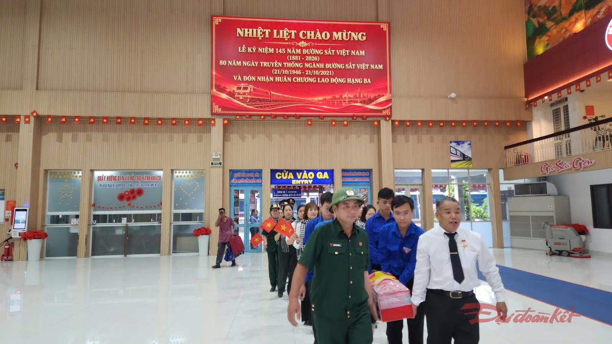 TPHCM đón liệt sĩ hy sinh ở Thành cổ Quảng Trị về an nghỉ sau 54 năm
